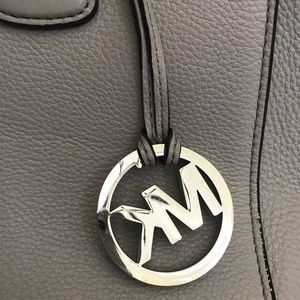 Michael Kors tote
